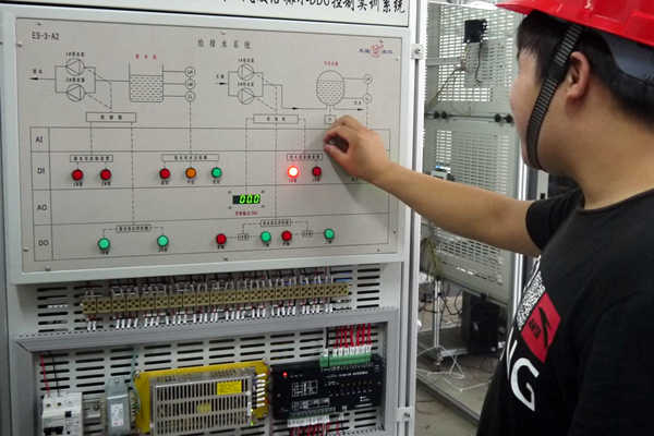 樓宇智能化系統安裝與調試需要專業化人才！(圖1)